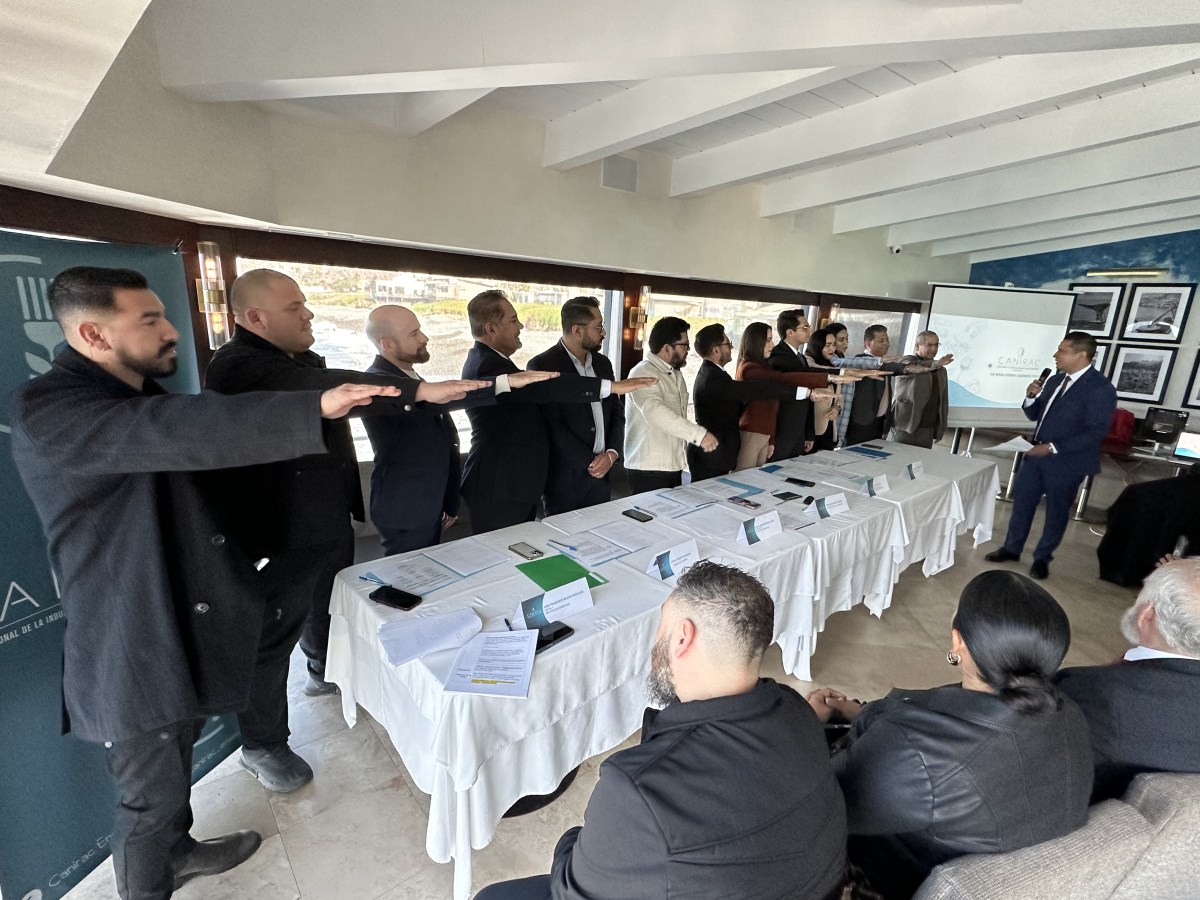 Escoto Esparza repite mandato al frente de Canirac&nbsp;Ensenada